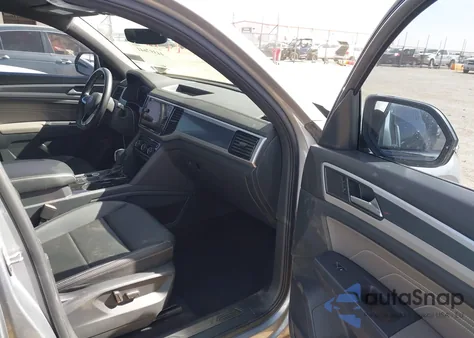 2021 Volkswagen Atlas Cross Sport 3.6L V6 Sel z USA, uszkodzony, nr VIN 1V2EE2CA2MC224154